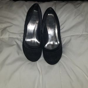 🔥🔥3/$20 Black Satin and Lace Heels